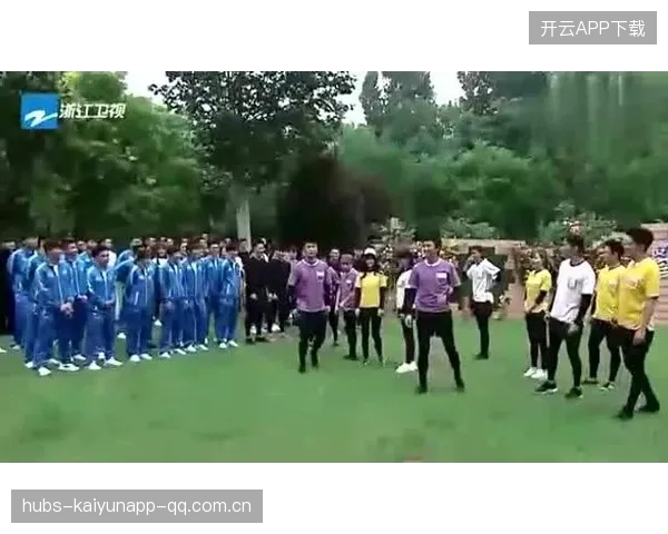 姆巴佩夜跑公益新风尚：用奔跑点亮希望的未来